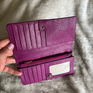 Fossil Pink Wallet with Textured Finish and ID Window